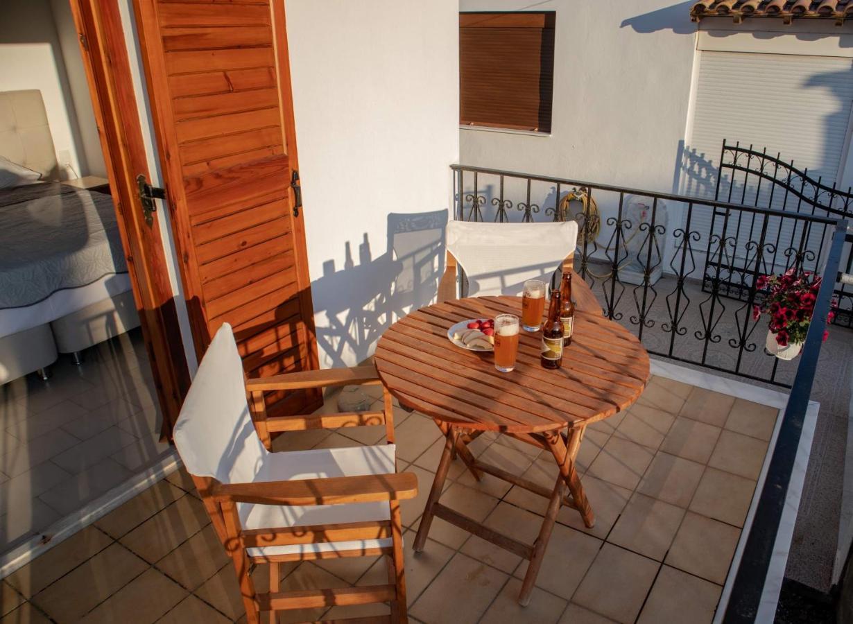 Athanasia Apartments Skiathos Town Exterior foto
