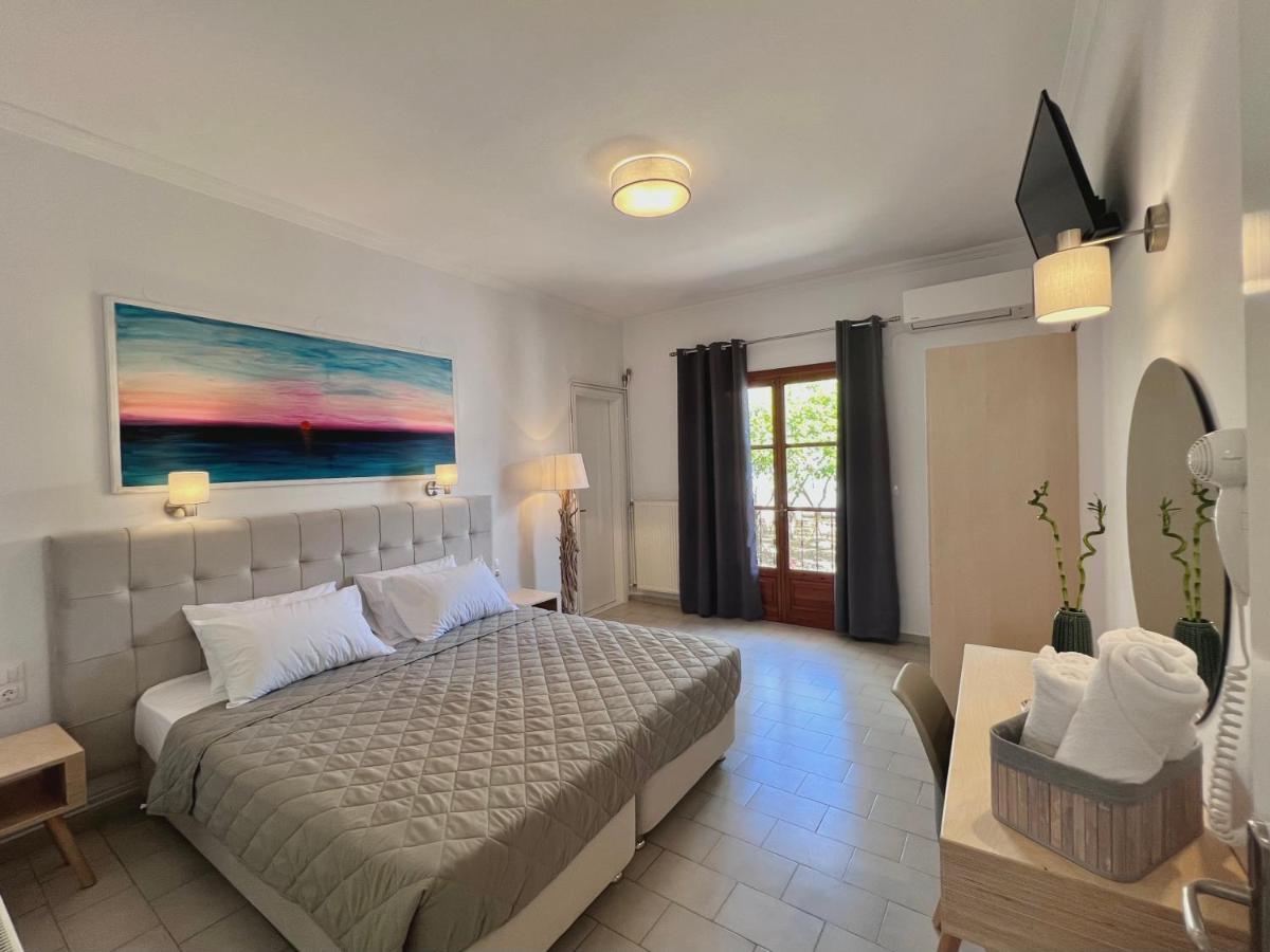 Athanasia Apartments Skiathos Town Exterior foto