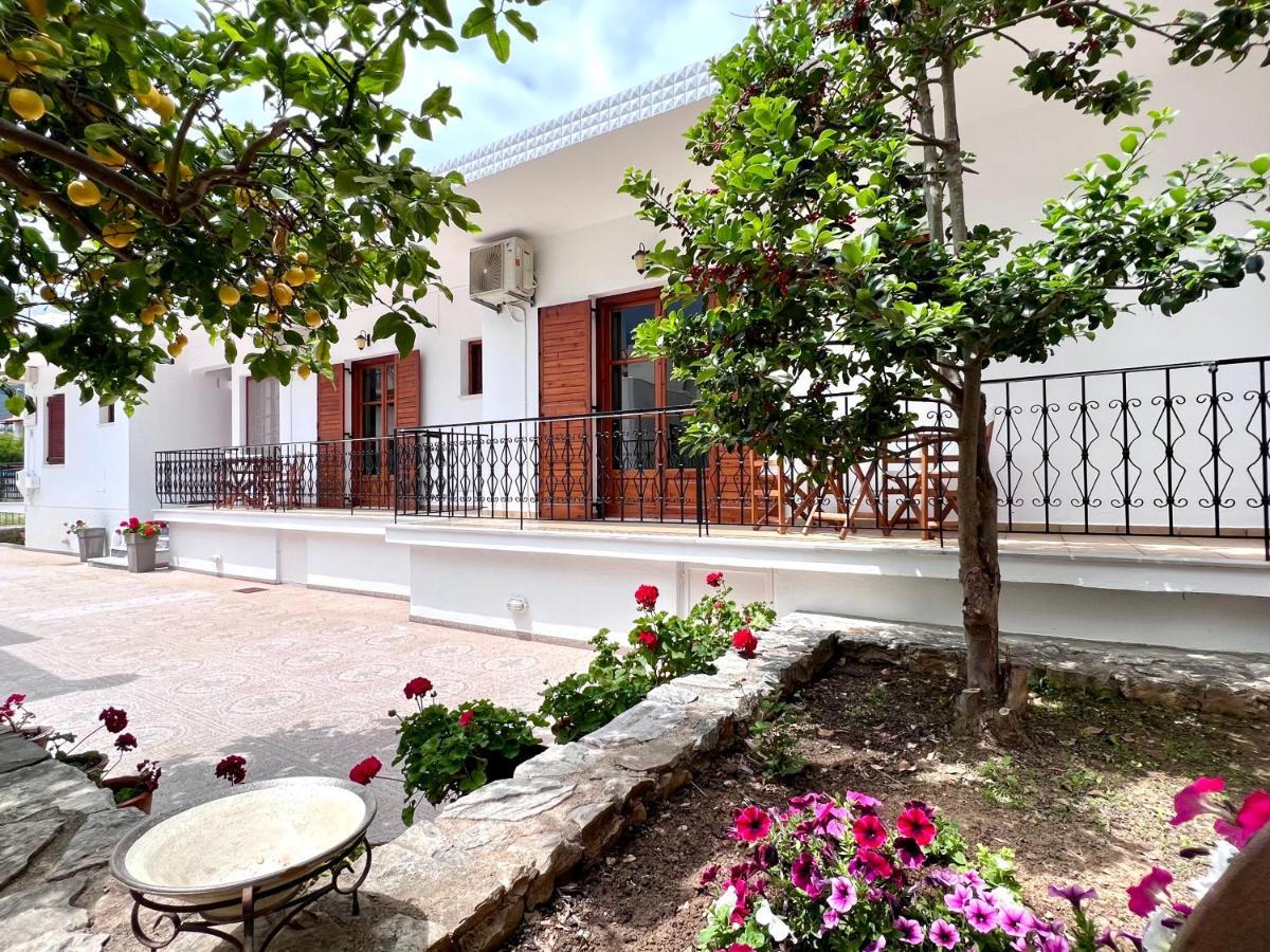 Athanasia Apartments Skiathos Town Exterior foto
