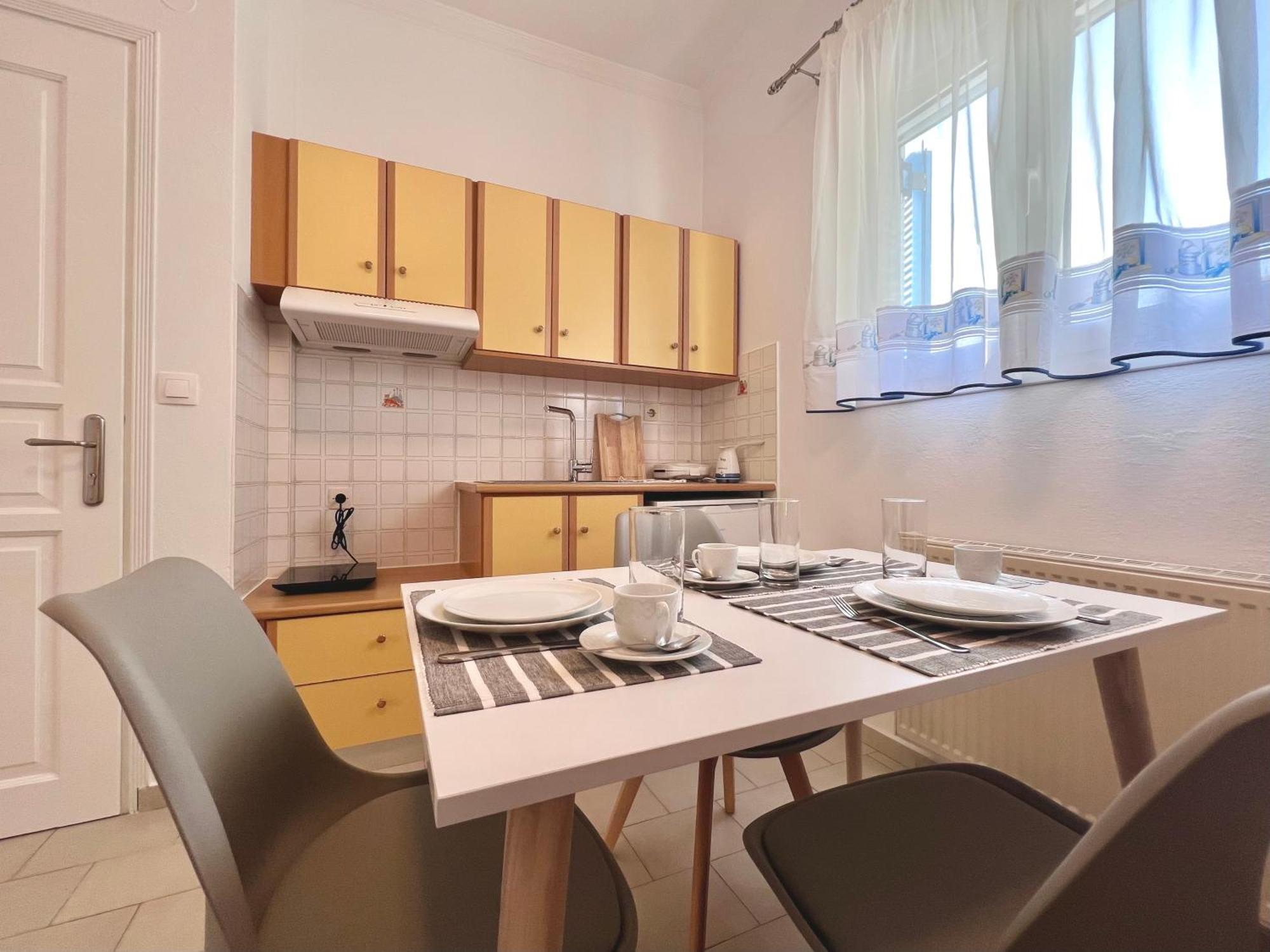 Athanasia Apartments Skiathos Town Exterior foto